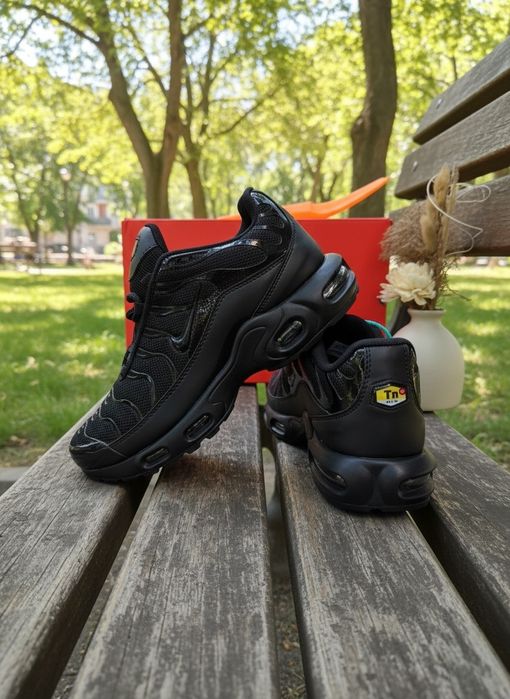 Adidasi Nike TN Triple Black - Negru