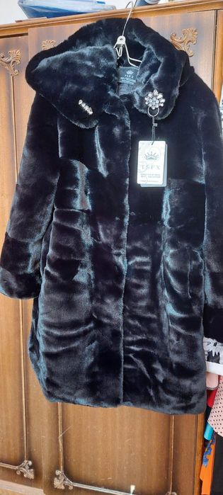 Шуба из искусственого меха