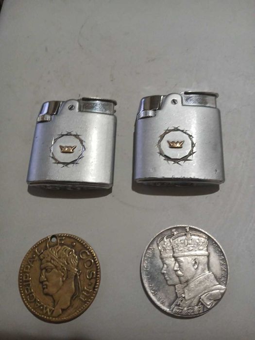Vand monede vechi si brichete de colectie