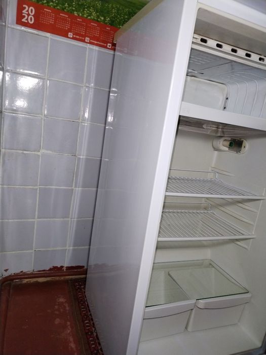 NORD. Muzlatkichi 2008 yilda ishlab chiqarilgan xolati yaxshi