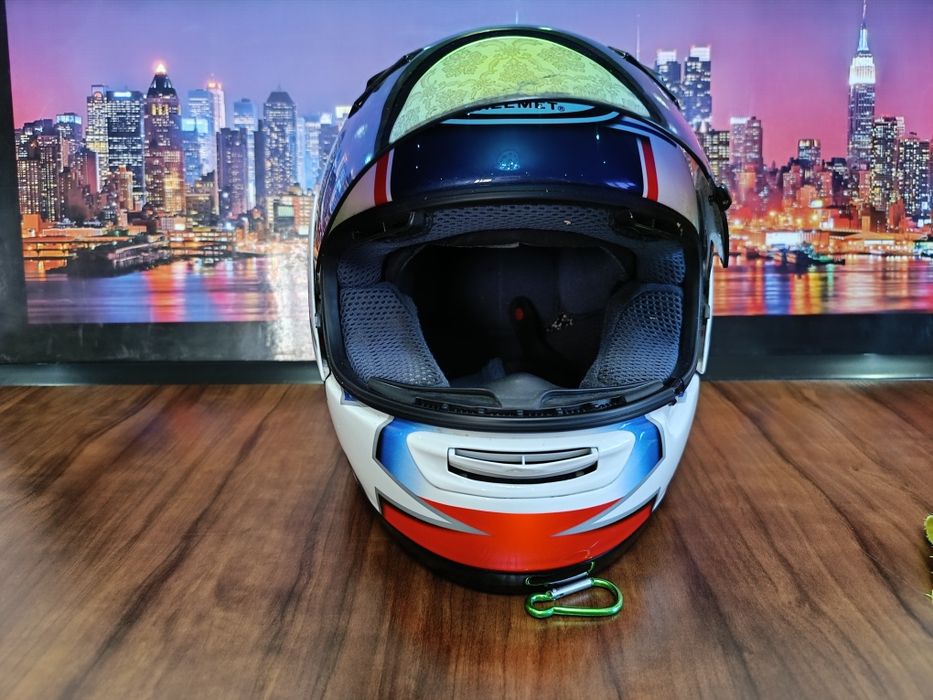 Мото шлем Японского бренда ARAI ASTRO R