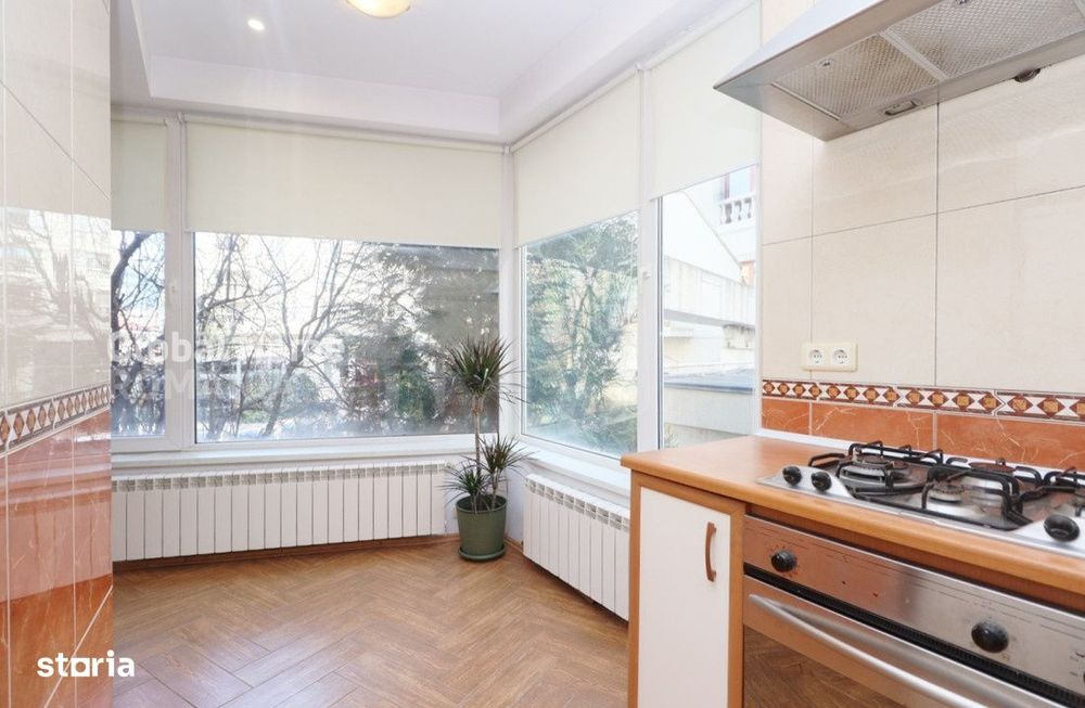 Apartament 3 camere | Sat Francez - Aron Cotrus | 101 mp | 2005 | Parc