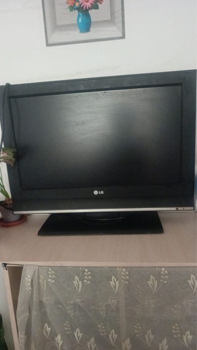 Телевизор продаю состояние хорошо