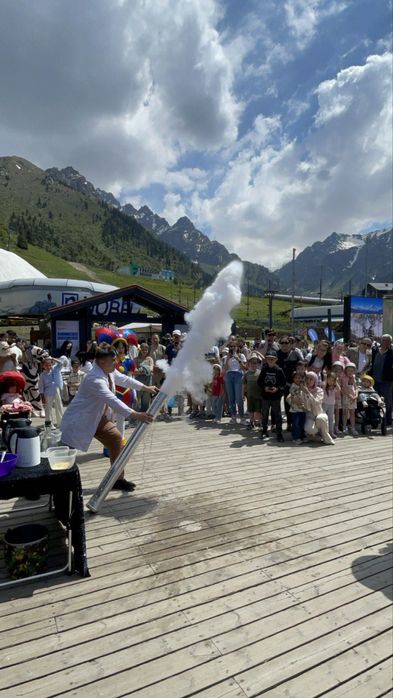 Азотное шоу, крио-шоу для детских праздников