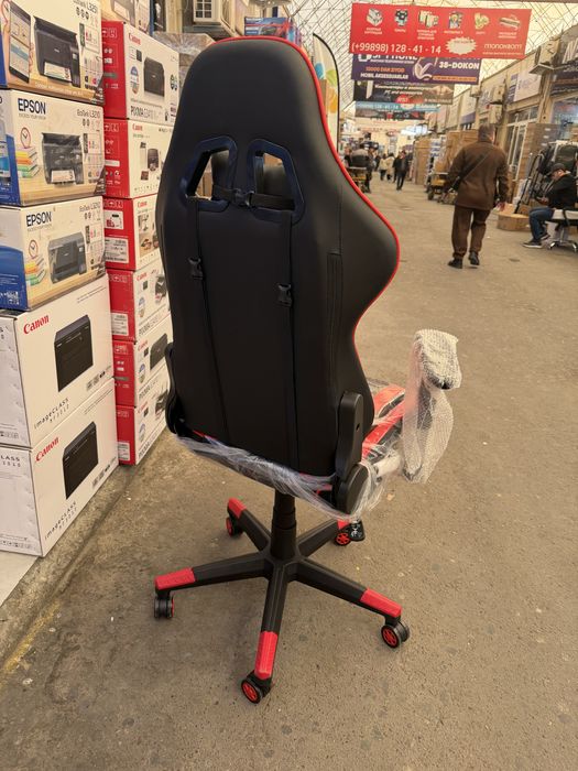 Игровое кресло Havit GC932 черно-красный и черный Gaming chair