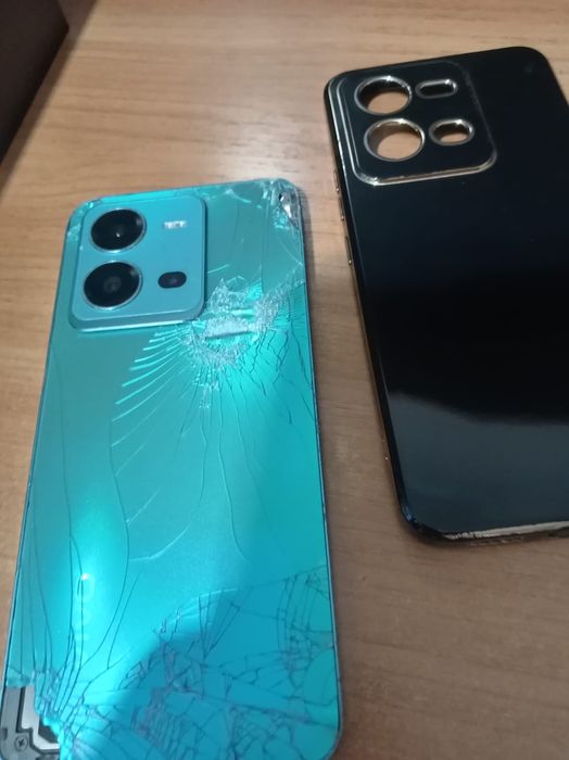 Продам обмен Vivo V25 5G