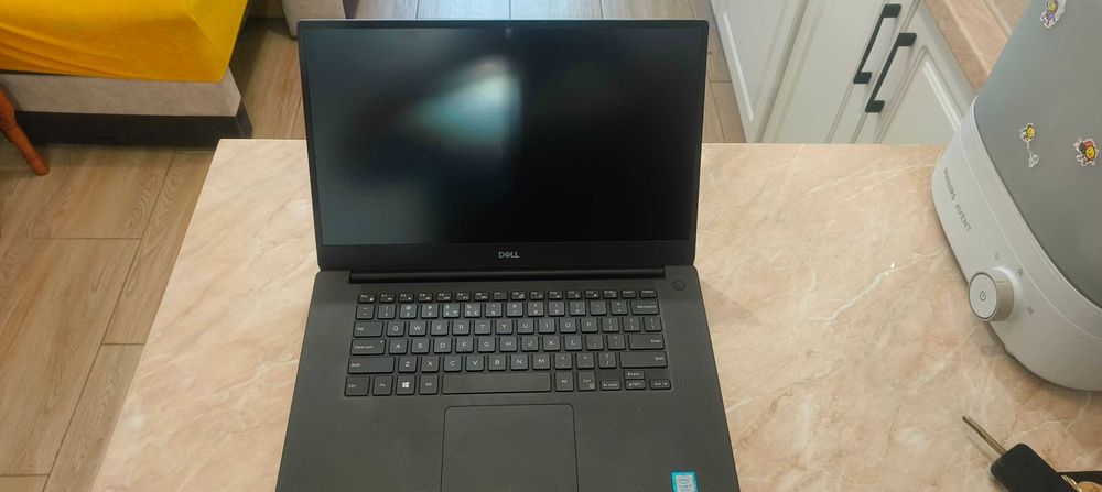 Dell Precision 5540 - 32GB RAM - 1TB SSD - I7 9850H