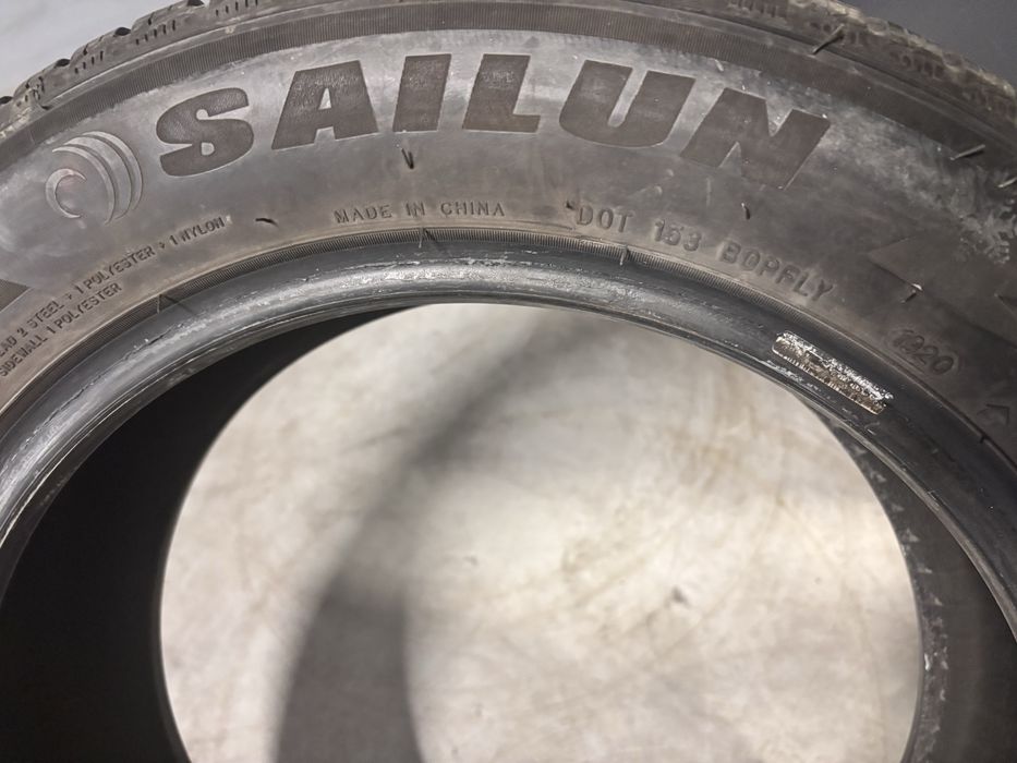 Продавам 225/50R17 и 205/55R16