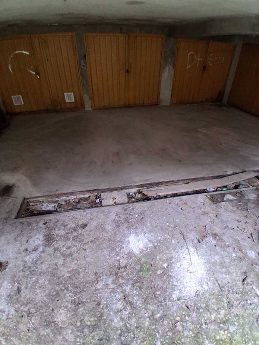Дава се под наем Гараж / Паркомясто в Плевен, Индустриална зона - 18 кв.м за 16956.99 € - Снимка #2