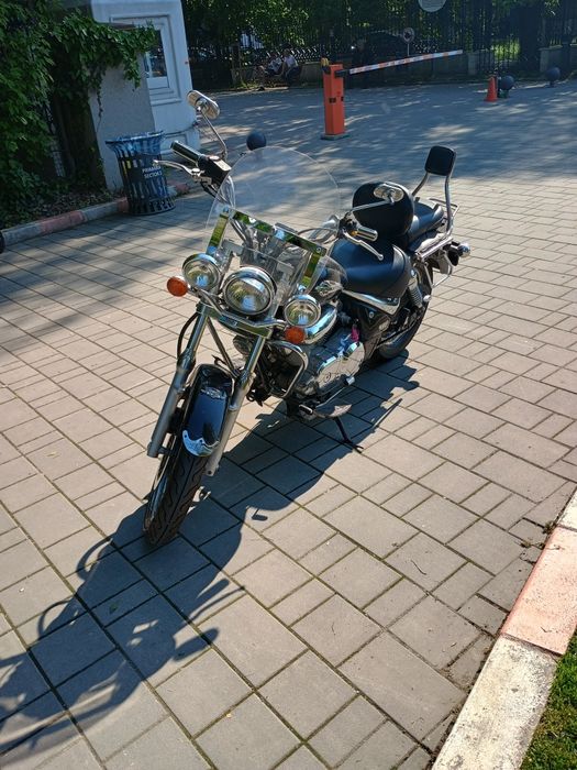 Suzuki intruder 250 VL