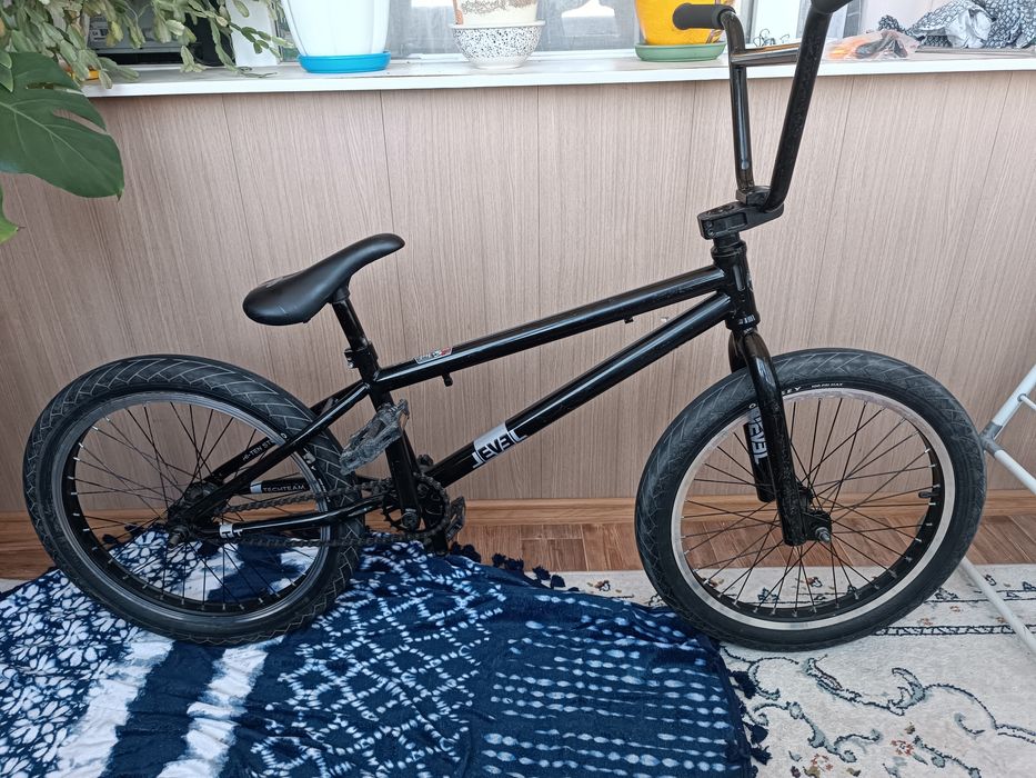 BMX TechTeam "LEVEL"
Велоси