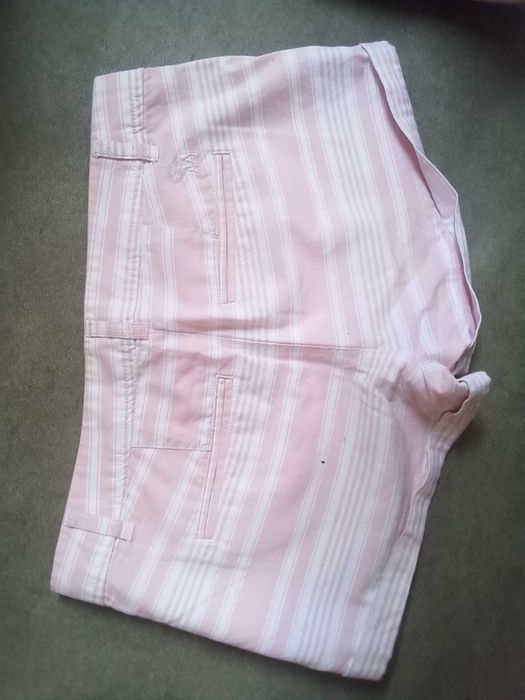 Къси панталонки за слаби дами