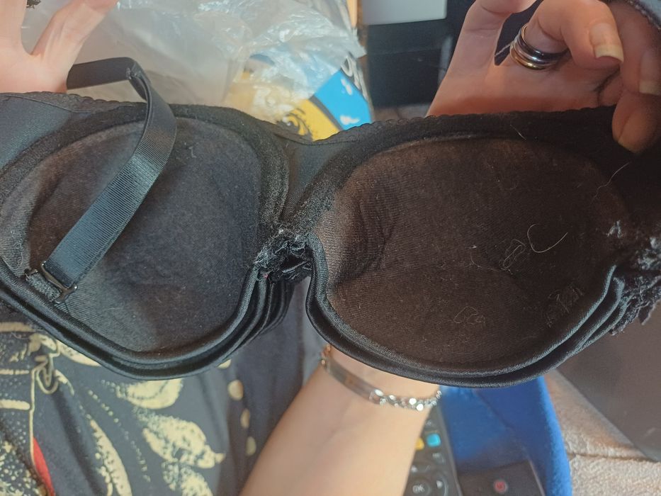 Продава сутиени нови