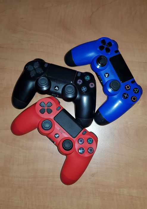 Vand Playstation4 Ps4 Slim 1TB cu 3 Controllere