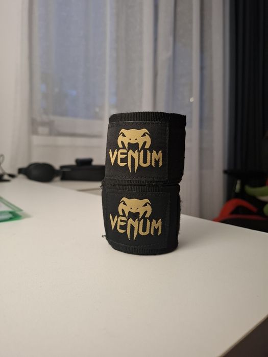 Fașe Venum de box,4 metri,nu au foat purtate deloc