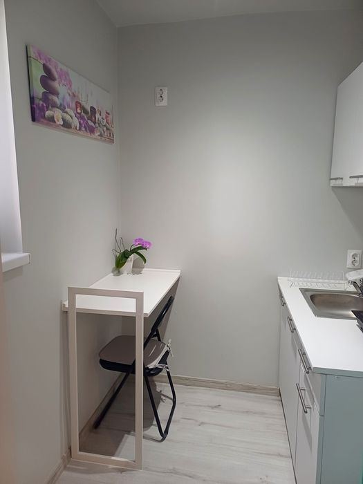 Închiriez garsoniera zona Rogerius