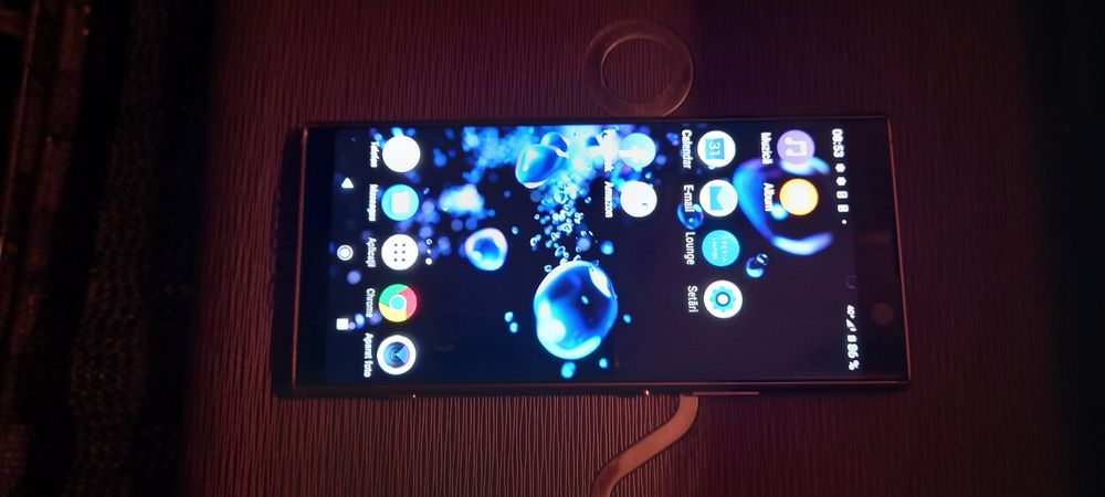 Sony  Xperia   impecabil