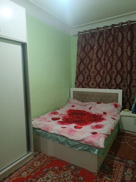 Продайотса 3 комнатная квартира в Мирабатском районе