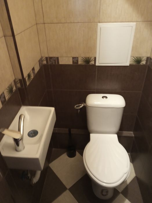 Дава се под наем Четиристаен апартамент в Пловдив, Съдийски - 120 кв.м за 459 € - Снимка #4