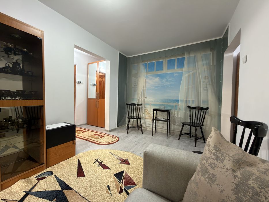 Apartament 2 camere, renovat recent, de închiriat în Micro 40