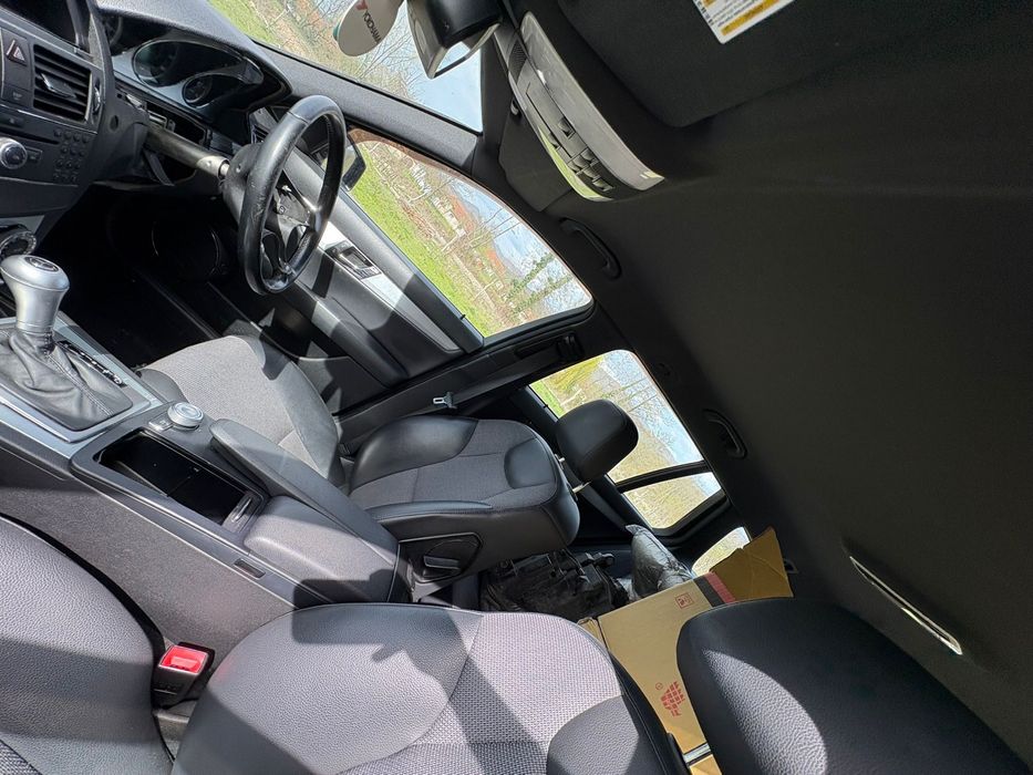 Mercedes c 220 +motor defect injectoare