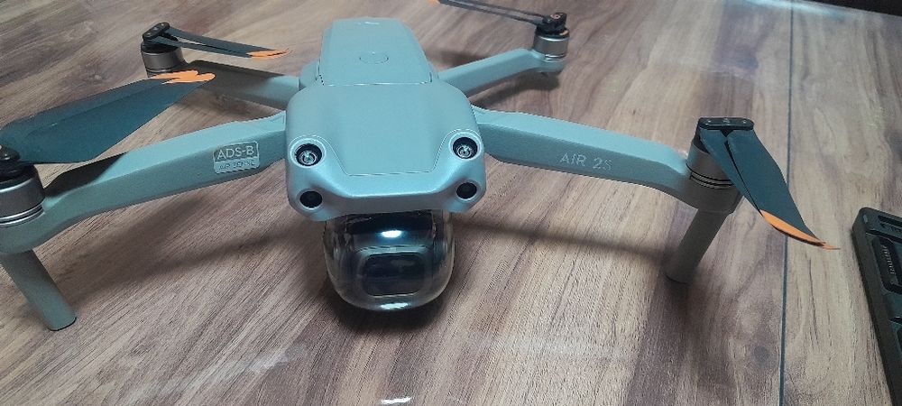 Дрон DJI Mavic Air 2S Смарт контролер