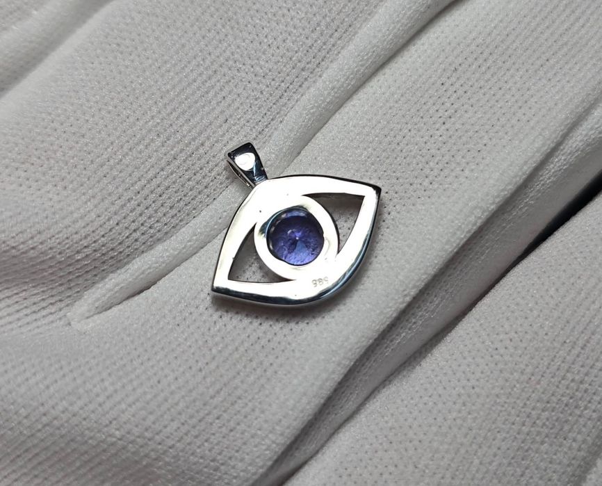 Pandantiv aur alb 14K cu tanzanit natural – realizat manual