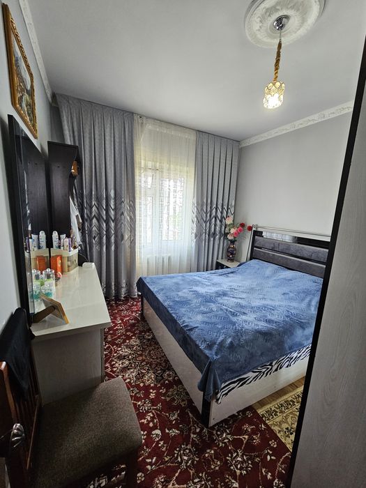 Квартира сотилади 3 хонали 4 хона килинган