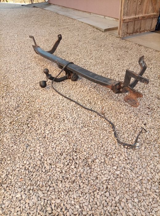 Carlig remorcă pentru Peugeot 407