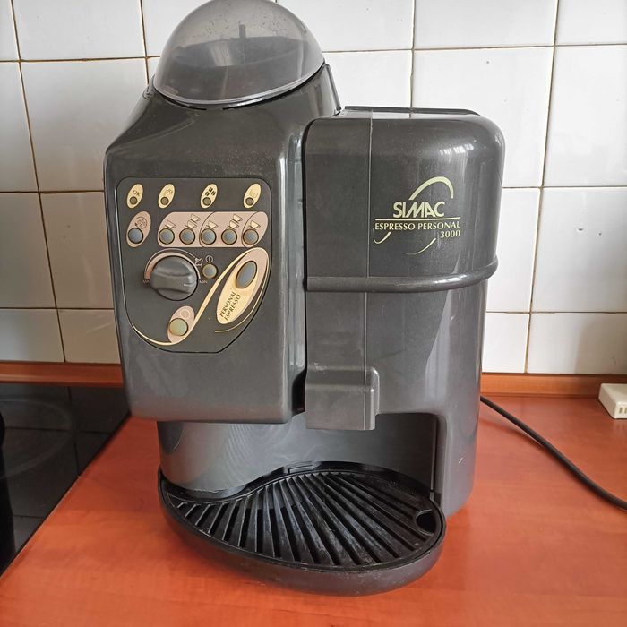 Продавам кафе автомат