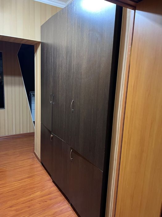 Продам шкаф под одежду