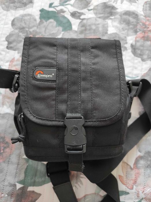 Фотографска чанта Lowepro Adventura 140