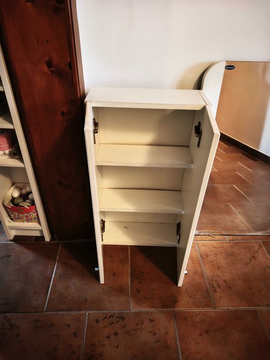 Vând mobilier de baie