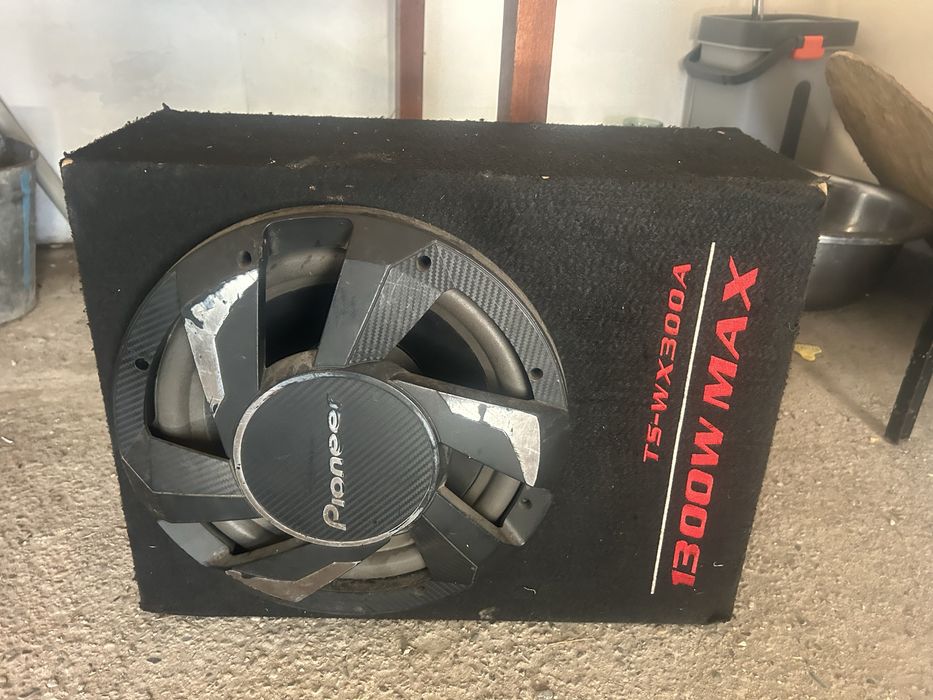 Продам оригиниал саббуфер пионер