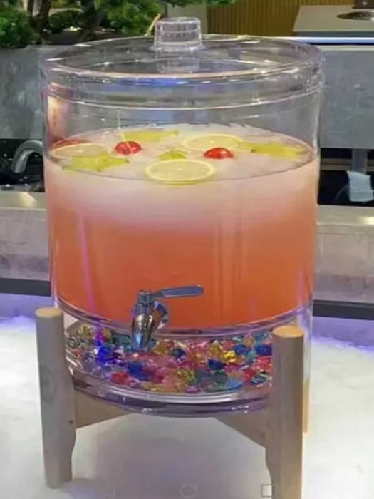 Диспенсер для напитков