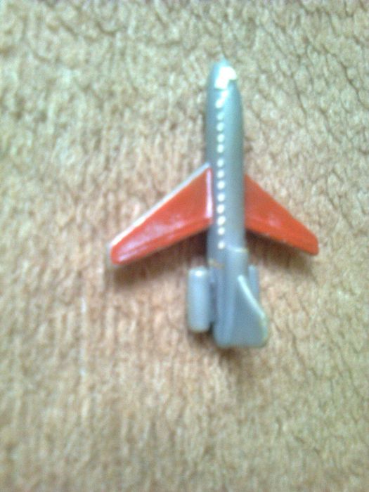 играчки колички; камиончета