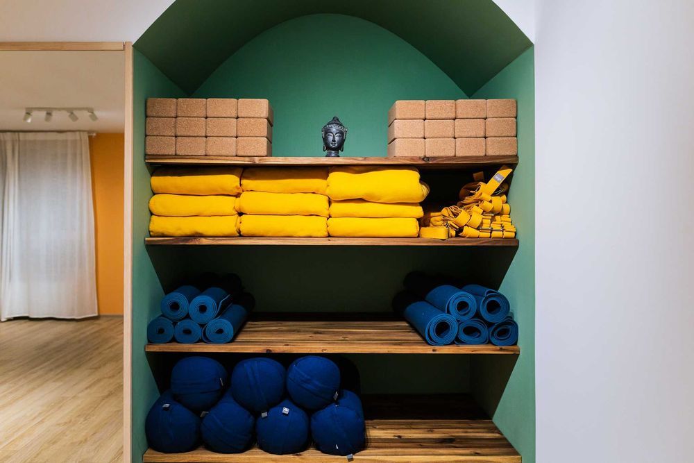 Дава се под наем Зала за събития в София, Люлин 5 -  кв.м за 20.4 € - Снимка #1