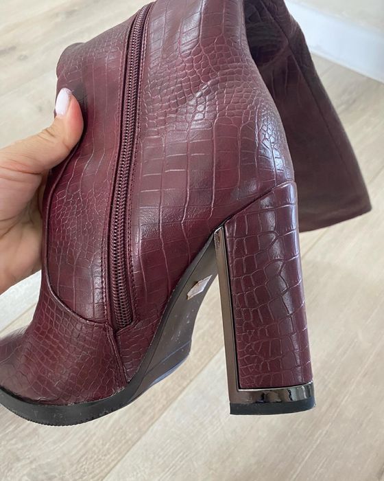 Кожаные сапоги кроко за 20 тыс