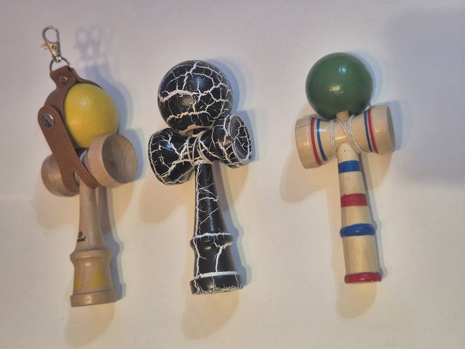 Kendama set x 3 diferite modele si culori Kendama Svoora