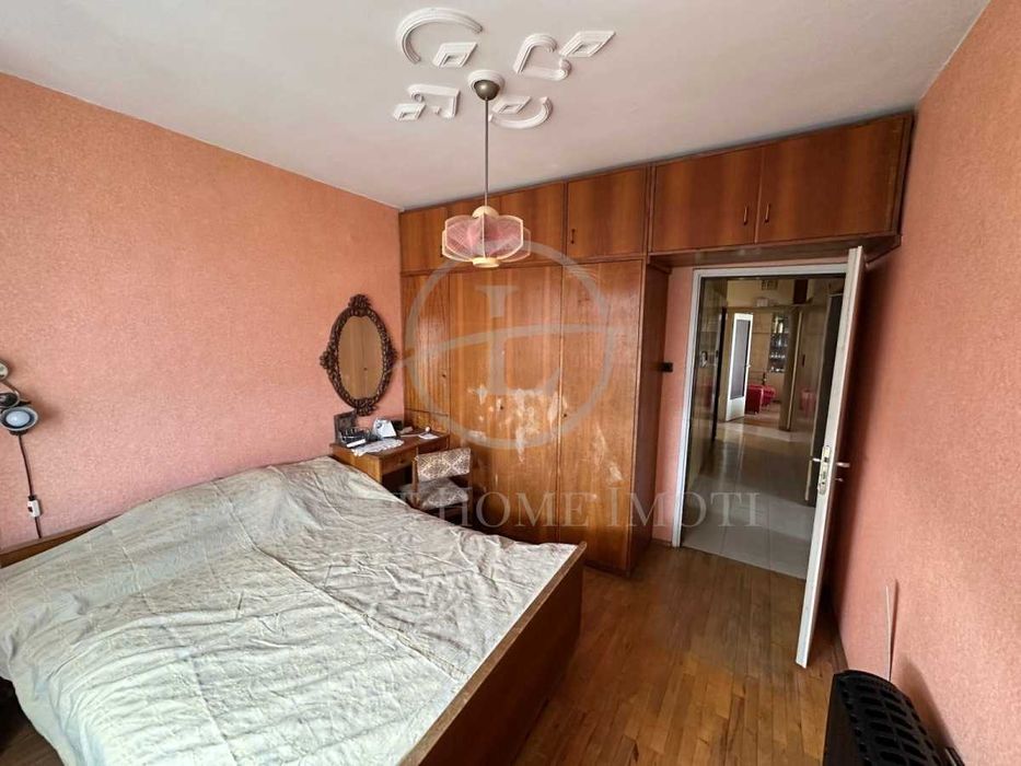 Продава се Тристаен апартамент в Пловдив, Христо Смирненски - 82 кв.м за 2257 €/кв.м - Снимка #4