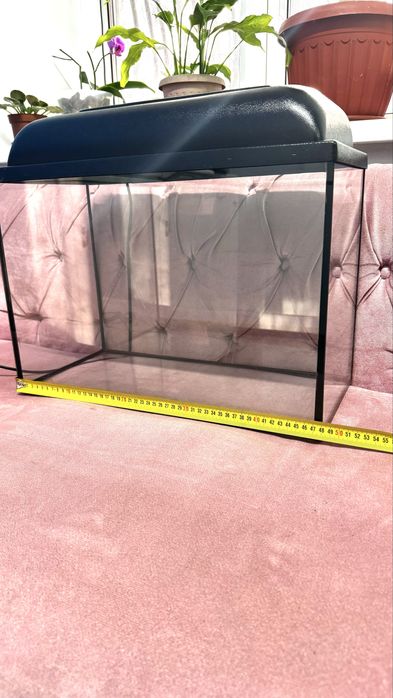 Продаю отличный аквариум