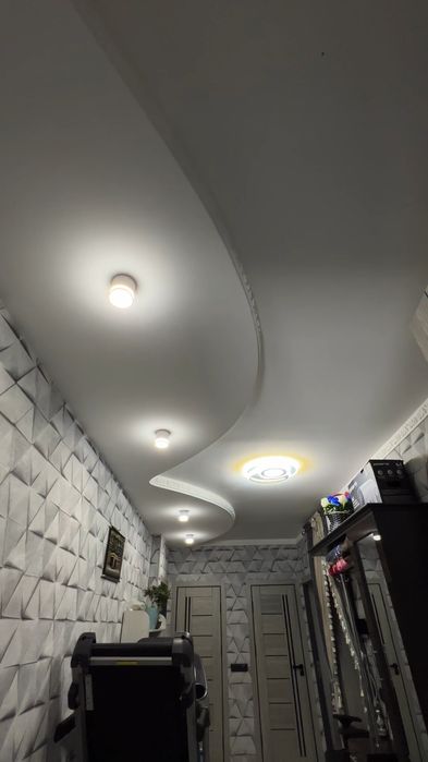 3 хонали дом сотилади янгибозор сентрида