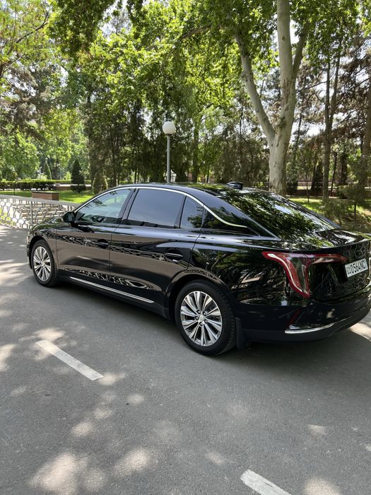 Hongqi eqm-5 Sotiladi Продается Hongqi eqm-5