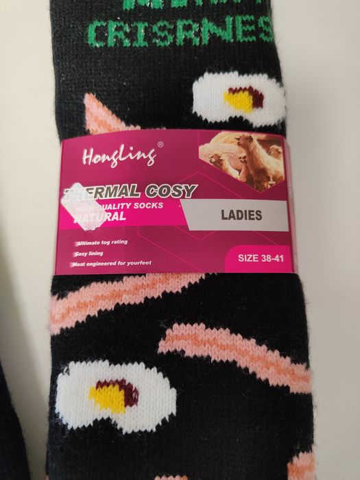 Лот. Два броя топли чорапки и грейка за ръце с гел два броя.