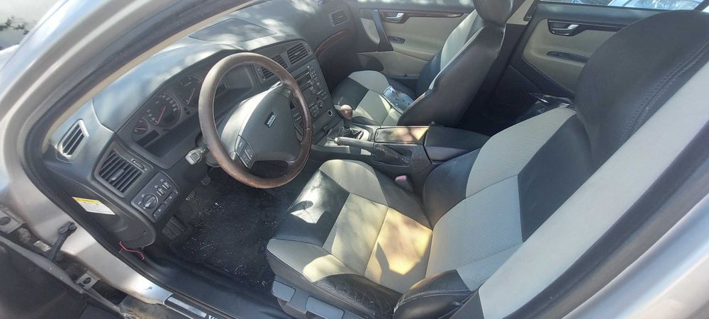 Volvo S60 D5 , Волво С60 на части!
Май 2004