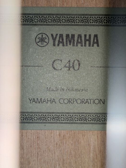 Гитара YAMAHA C40