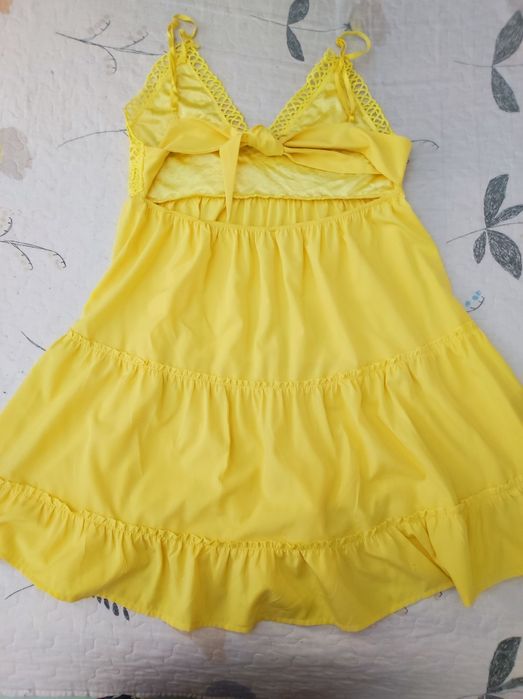 Летни рокли за млада дама