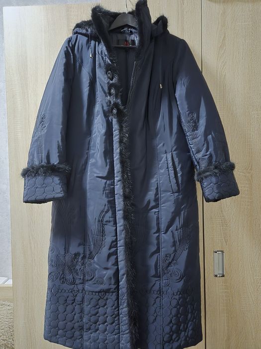 Продам женское пальто