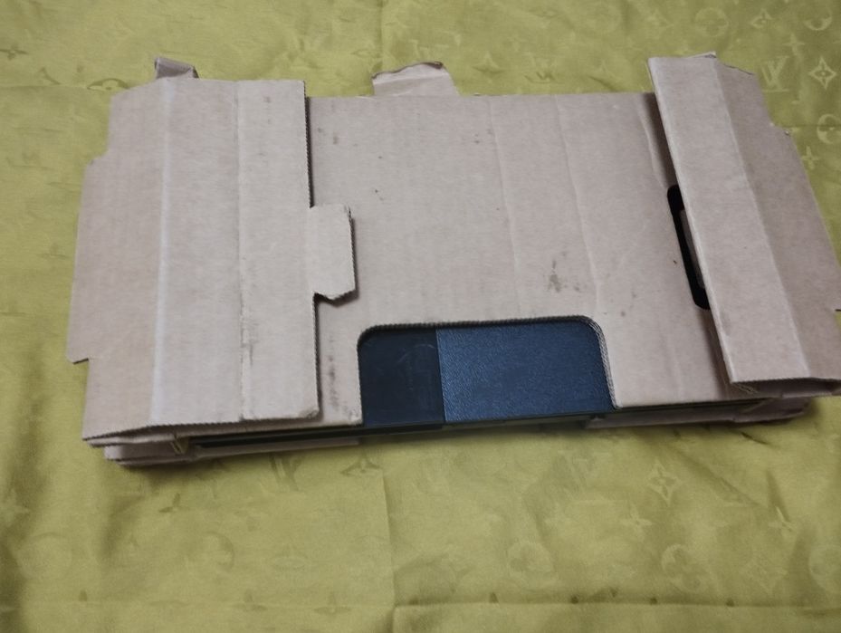 Assalom alekum Playstation Sony 2 Sotiladi