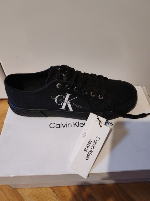 Кецове Calvin Klein